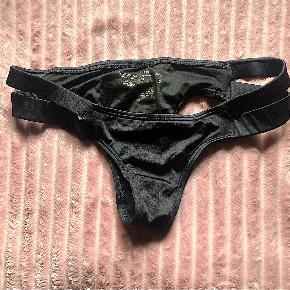 XS Victoria’s Secret Cheeky Bikini Bottom 🥵
